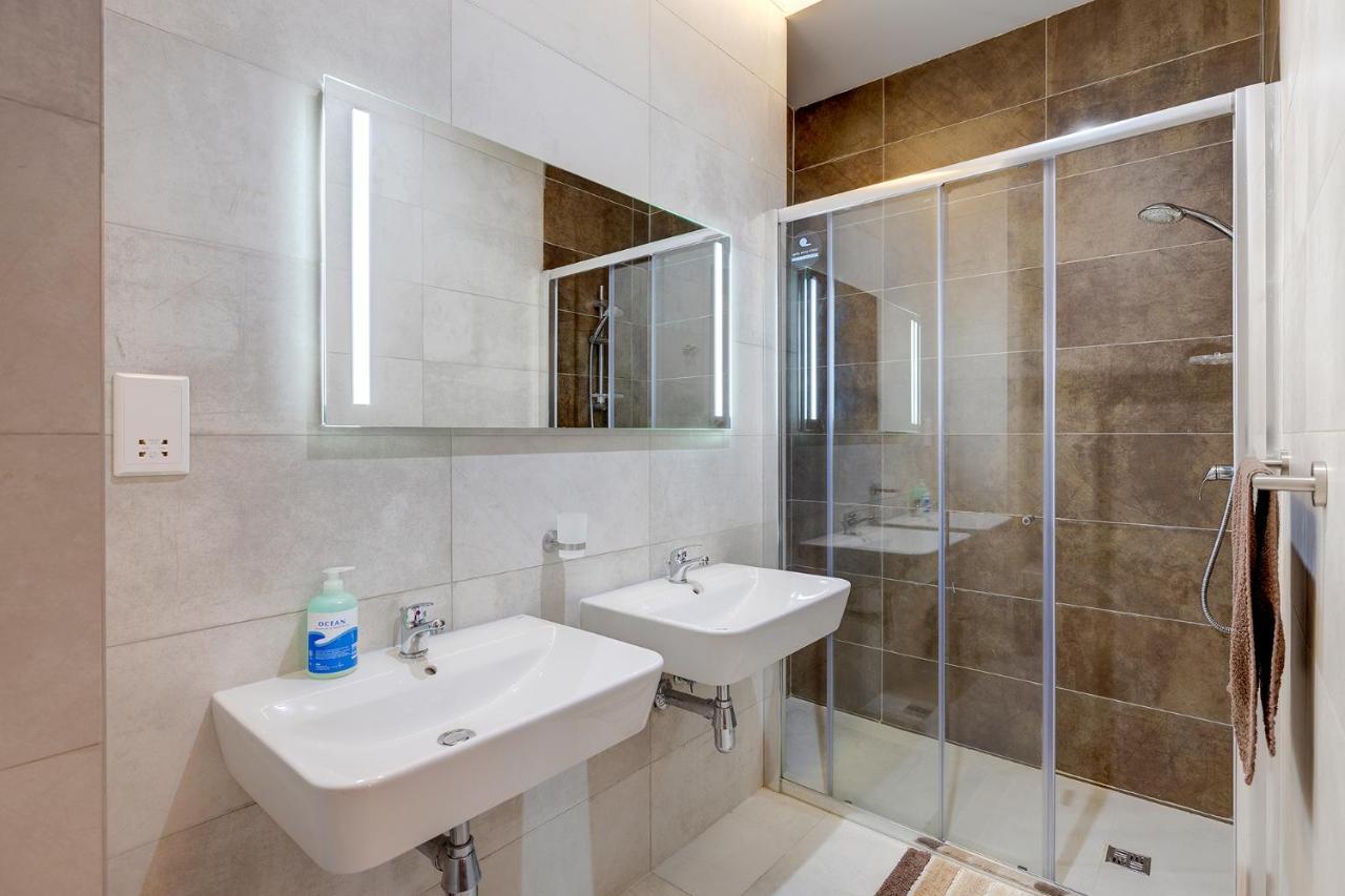 Deluxe Apartment With Valletta And Harbour Views สลีมา ภายนอก รูปภาพ